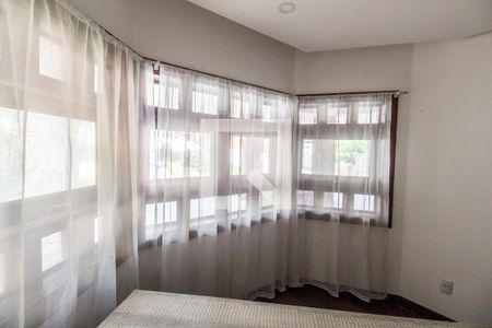 Casa de condomínio à venda com 650m², 4 quartos e 4 vagasEscritório