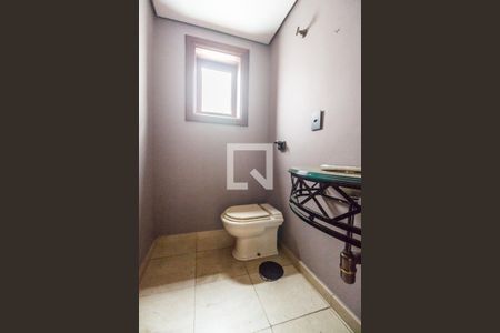 Casa de condomínio à venda com 650m², 4 quartos e 4 vagasLavabo