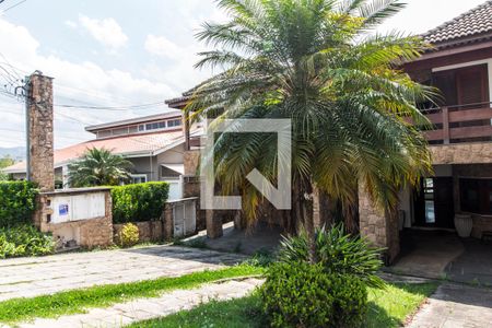 Casa de condomínio à venda com 650m², 4 quartos e 4 vagasVista da Rua