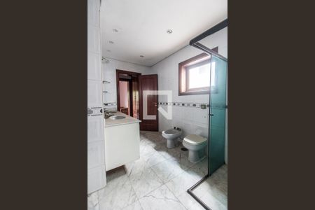 Casa de condomínio à venda com 650m², 4 quartos e 4 vagasBanheiro da Suíte 1