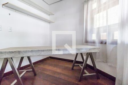 Casa de condomínio à venda com 650m², 4 quartos e 4 vagasEscritório