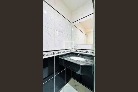 Apartamento à venda com 287m², 3 quartos e 2 vagasBanheiro 2