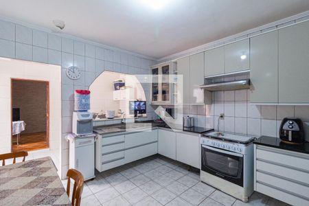 Casa à venda com 280m², 3 quartos e 4 vagas Casa à venda com 280m², 3 quartos e 4 vagasCozinha