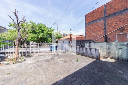 Casa à venda com 280m², 3 quartos e 4 vagas Casa à venda com 280m², 3 quartos e 4 vagasQuintal