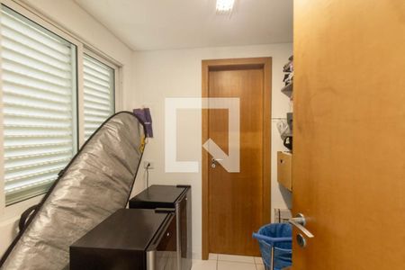 Apartamento para alugar com 178m², 4 quartos e 3 vagas Apartamento para alugar com 178m², 4 quartos e 3 vagasQuarto de Serviço