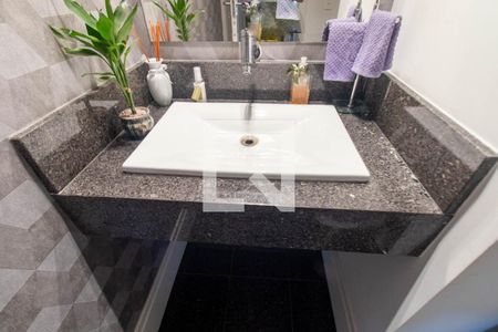 Lavabo de apartamento para alugar com 4 quartos, 178m² em Campina do Siqueira, Curitiba
