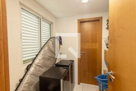 Apartamento para alugar com 178m², 4 quartos e 3 vagas Apartamento para alugar com 178m², 4 quartos e 3 vagasQuarto de Serviço