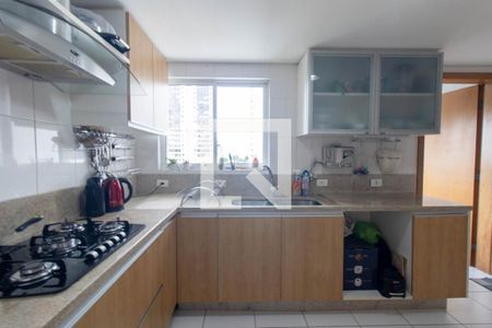 Apartamento para alugar com 178m², 4 quartos e 3 vagas Apartamento para alugar com 178m², 4 quartos e 3 vagasCozinha