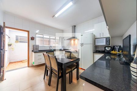 Cozinha de casa à venda com 2 quartos, 120m² em Vila Cecilia Maria, Santo André