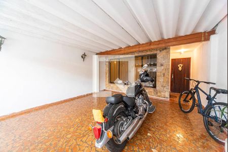 Casa à venda com 120m², 2 quartos e 2 vagas Casa à venda com 120m², 2 quartos e 2 vagasGaragem