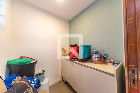 Casa à venda com 120m², 2 quartos e 2 vagas Casa à venda com 120m², 2 quartos e 2 vagasDespensa