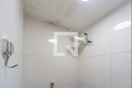 Casa à venda com 120m², 2 quartos e 2 vagas Casa à venda com 120m², 2 quartos e 2 vagasBanheiro de Serviço