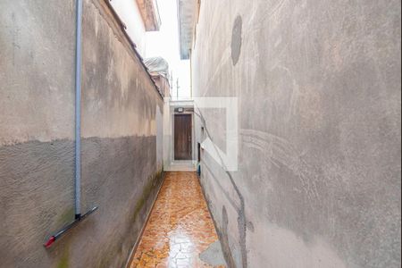 Corredor Externo de casa à venda com 2 quartos, 120m² em Vila Cecilia Maria, Santo André