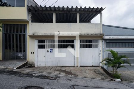 Casa para alugar com 100m², 3 quartos e 1 vaga Casa para alugar com 100m², 3 quartos e 1 vagaFachada