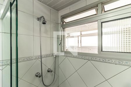 Apartamento à venda com 144m², 3 quartos e 1 vaga Apartamento à venda com 144m², 3 quartos e 1 vagaBanheiro Social