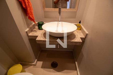 Apartamento à venda com 155m², 2 quartos e 2 vagas Apartamento à venda com 155m², 2 quartos e 2 vagasLavabo