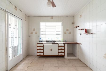 Casa à venda com 204m², 2 quartos e 2 vagasCozinha