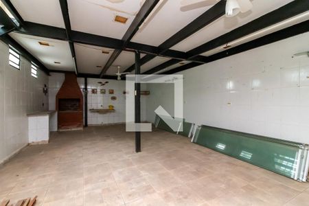 Casa à venda com 204m², 2 quartos e 2 vagasChurrasqueira