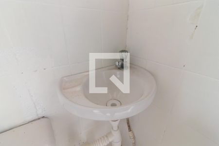 Casa à venda com 204m², 2 quartos e 2 vagasBanheiro de Serviço