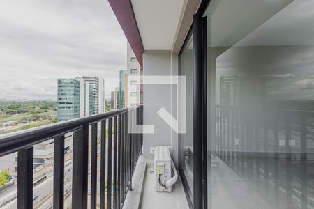 Varanda de kitnet/studio para alugar com 1 quarto, 25m² em Pinheiros, São Paulo