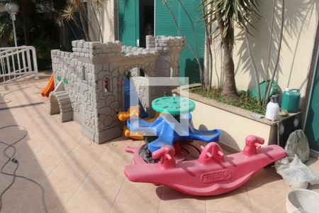 Apartamento para alugar com 75m², 2 quartos e 1 vagaÁrea comum - Playground