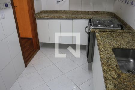 Apartamento para alugar com 75m², 2 quartos e 1 vagaCozinha