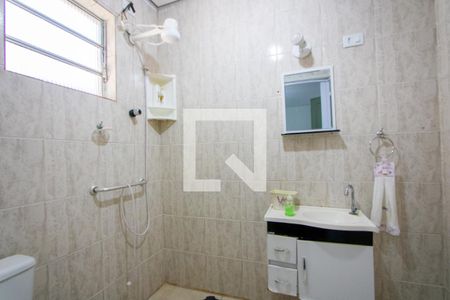 Casa à venda com 250m², 3 quartos e 3 vagasBanheiro do quarto 3