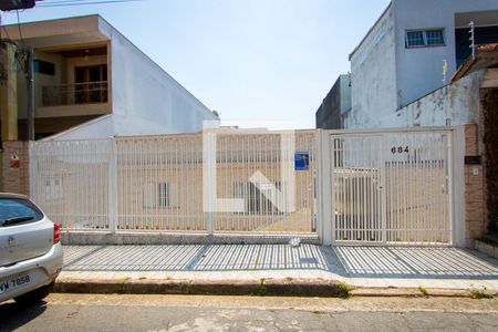 Casa à venda com 250m², 3 quartos e 3 vagasFachada