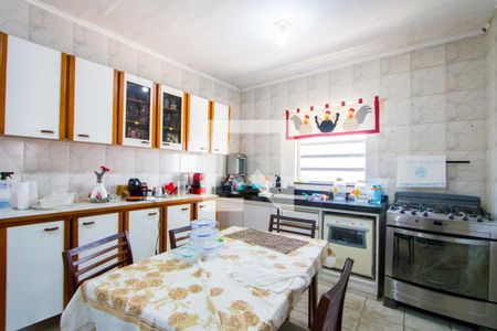 Casa à venda com 250m², 3 quartos e 3 vagasCozinha