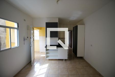Kitnet/Studio para alugar com 1 quarto, 28m² em Jardim das Oliveiras, São Paulo