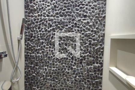 Apartamento à venda com 74m², 3 quartos e 2 vagas Apartamento à venda com 74m², 3 quartos e 2 vagasBanheiro Social