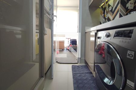 Apartamento à venda com 74m², 3 quartos e 2 vagas Apartamento à venda com 74m², 3 quartos e 2 vagasÁrea de Serviço