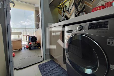 Apartamento à venda com 74m², 3 quartos e 2 vagas Apartamento à venda com 74m², 3 quartos e 2 vagasÁrea de Serviço