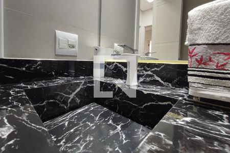 Apartamento à venda com 74m², 3 quartos e 2 vagas Apartamento à venda com 74m², 3 quartos e 2 vagasBanheiro Social