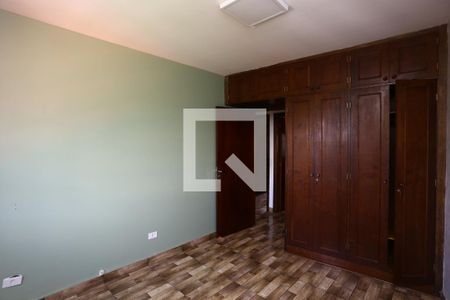 Casa à venda com 200m², 3 quartos e 2 vagasQuarto 2