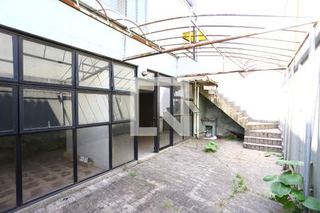 Casa à venda com 200m², 3 quartos e 2 vagasQuintal