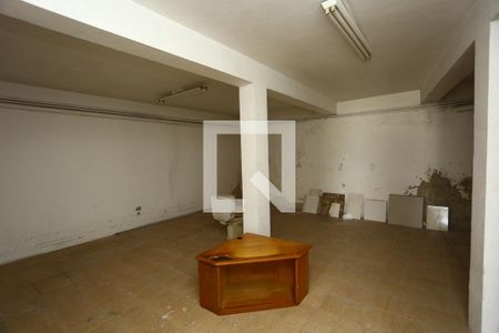 Casa à venda com 200m², 3 quartos e 2 vagasCasa 2 - Quarto 3