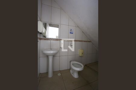 Casa à venda com 200m², 3 quartos e 2 vagasCasa 2 - Banheiro