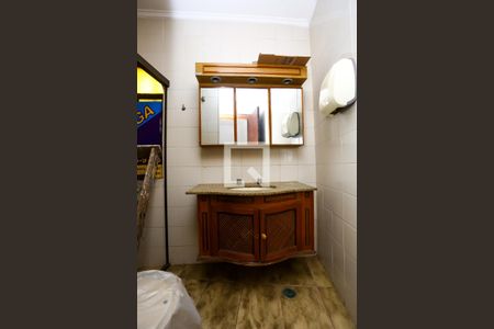 Casa à venda com 200m², 3 quartos e 2 vagasBanheiro da Suíte