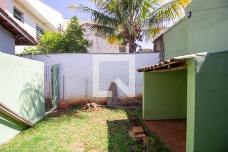 Casa para alugar com 190m², 3 quartos e 1 vagaQuintal/ Canil