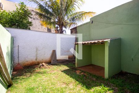 Casa para alugar com 190m², 3 quartos e 1 vagaQuintal/ Canil