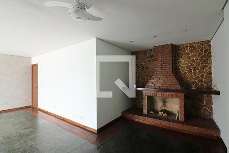 Apartamento para alugar com 414m², 3 quartos e 3 vagasLareira