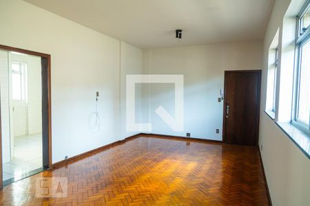 Apartamento para alugar com 4 quartos, 120m² em Santo Antônio, Belo Horizonte