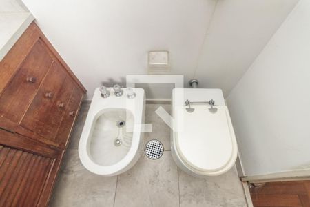 Apartamento à venda com 362m², 4 quartos e 4 vagasBanheiro 4 - Suíte