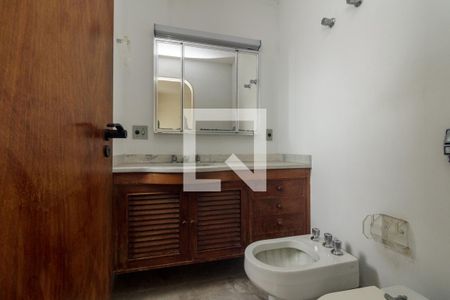 Apartamento à venda com 362m², 4 quartos e 4 vagasBanheiro 4 - Suíte