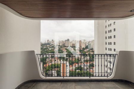 Apartamento à venda com 362m², 4 quartos e 4 vagasVaranda da Sala
