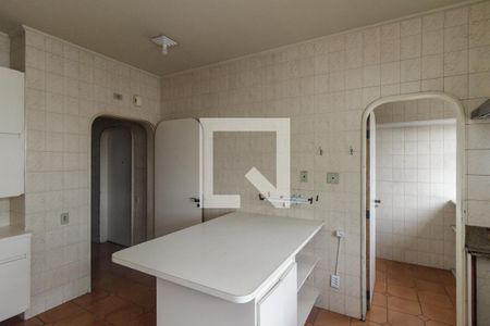 Apartamento à venda com 362m², 4 quartos e 4 vagasCozinha