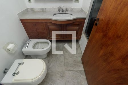 Apartamento à venda com 362m², 4 quartos e 4 vagasBanheiro 3 - Suíte