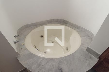 Apartamento à venda com 362m², 4 quartos e 4 vagasBanheiro 1 - Suíte