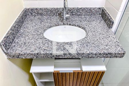 Apartamento para alugar com 37m², 2 quartos e sem vagaBanheiro